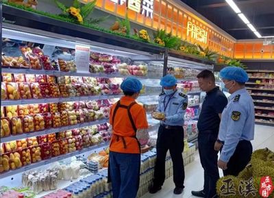 守护舌尖安全，巫溪县开展即食现切水果专项检查